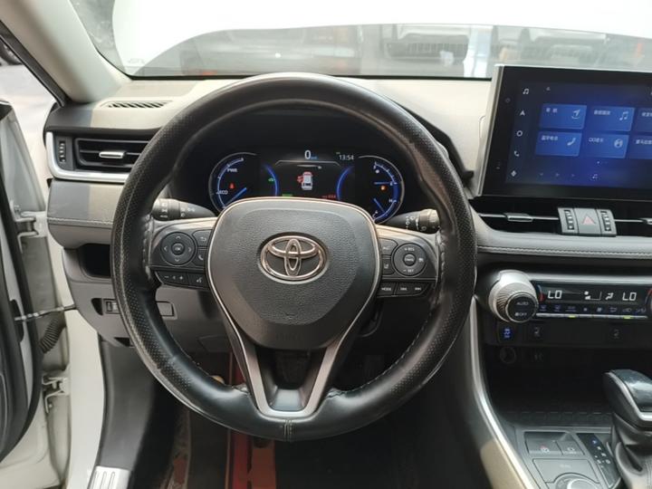 RAV4 2022 Hybrid 2.5L E-CVT AWD Elite Plus photo 6