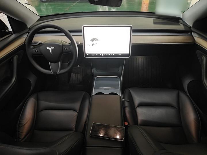 Model Y 2021 Standard Range RWD photo 5