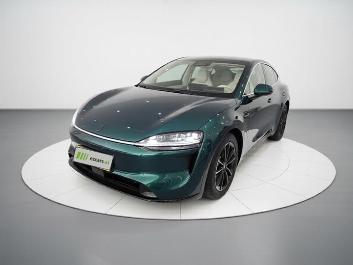 HIMA Luxeed R7 2025 EREV 360km Max