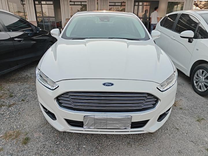Mondeo 2013 2.0L GTDi200 Fashion photo 2