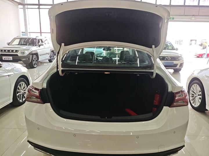 Malibu XL 2022 Redline 550T AT photo 8