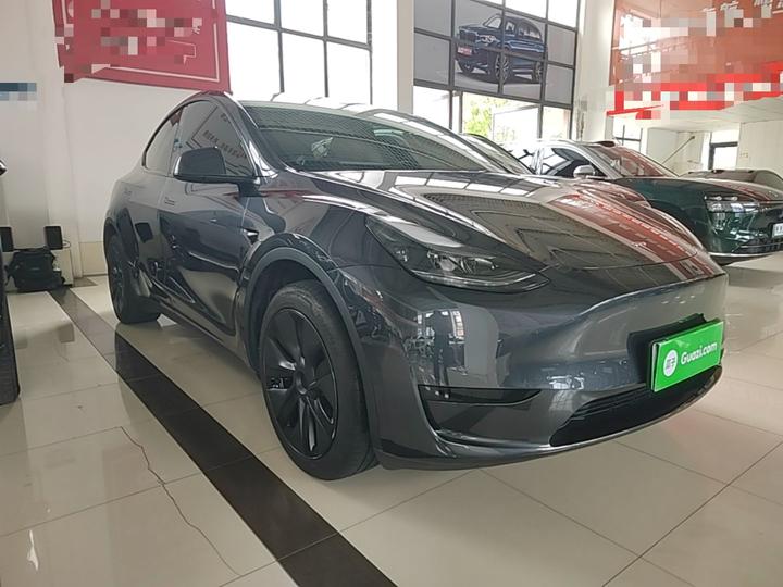 Model Y 2024 RWD photo 3