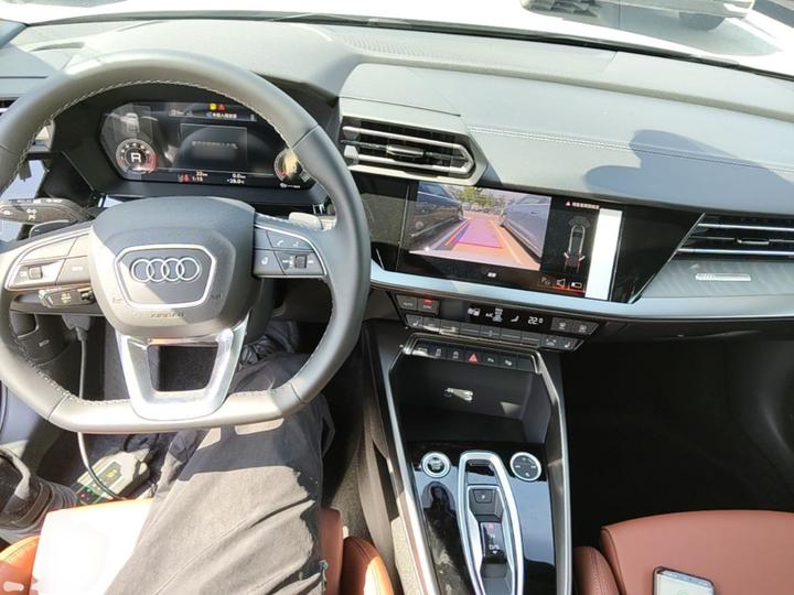 A3 2026 Sportback 35TFSI Flying Spur Exclusive + Luxury photo 5