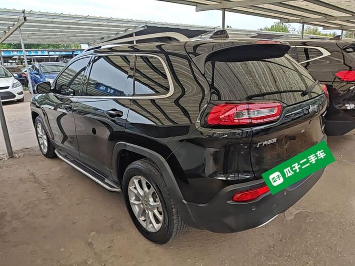 Cherokee 2017 2.0L photo 4