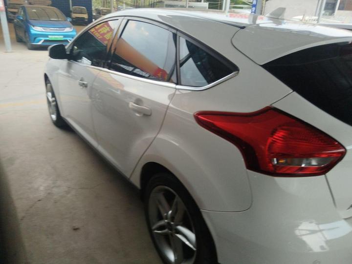 Focus 2020 Hatchback Classic 1.5L AT photo 3