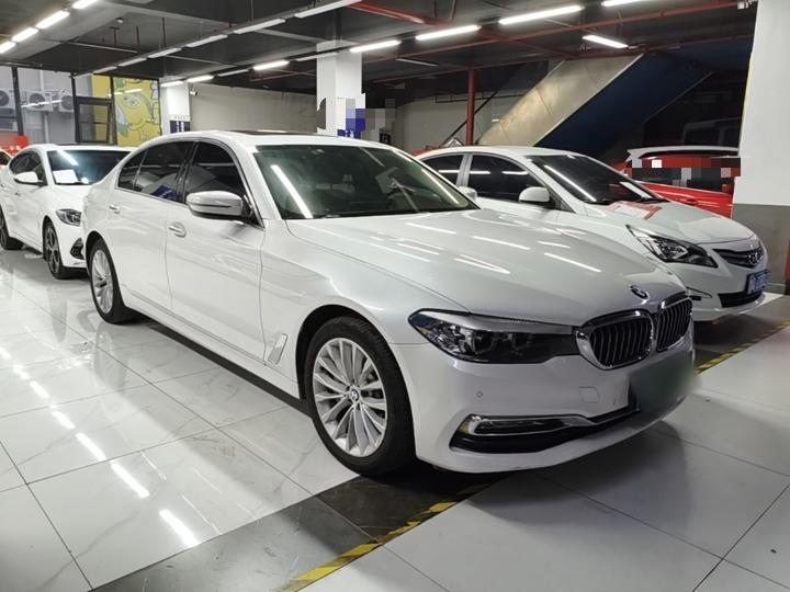5 Series 2018 Facelift 530Li Leading Luxury photo 3