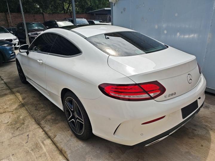C-Class Imported 2021 C 260 Coupe photo 4