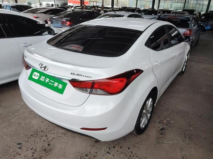 Elantra 2016 1.6L AT Smart photo 6