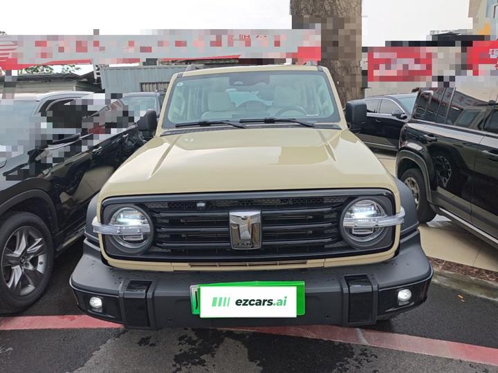 300 EV 2025 Hi4-T 37.1kWh photo 2