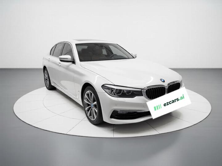 5 Series 2018 528Li Special photo 3