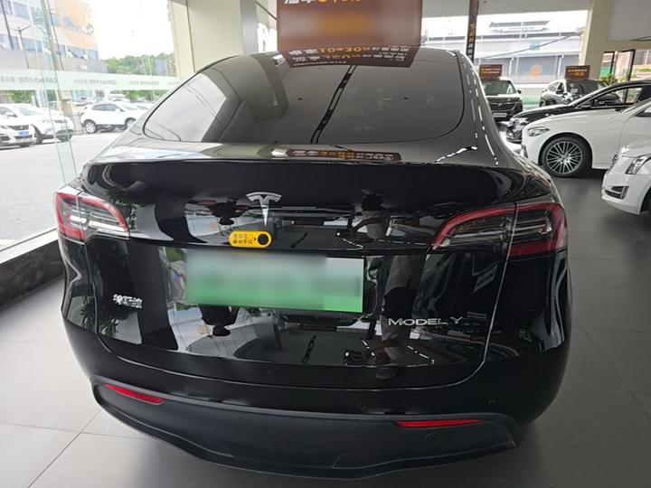 Model Y 2022 Facelift RWD photo 3