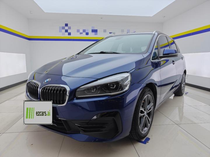 2 Series Wagon 2018 218i Exclusive Sport Package