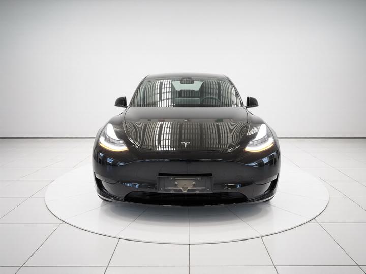 Model Y 2023 RWD photo 2
