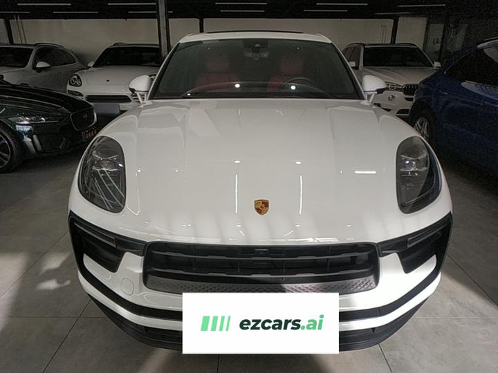 2024 Macan 2.0T photo 2