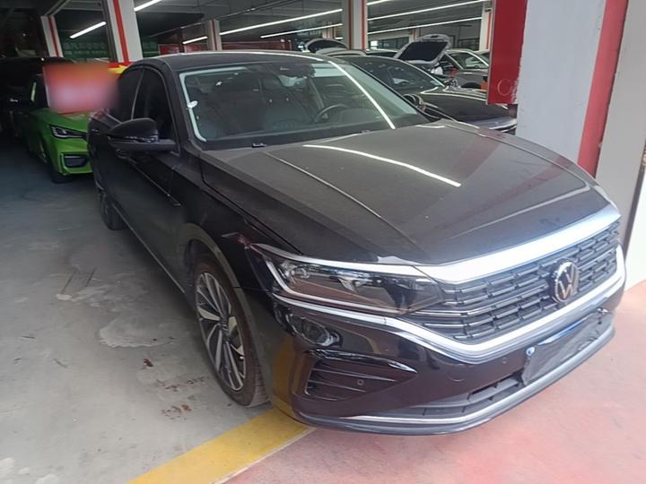 Passat 2022 330TSI Luxury photo 3