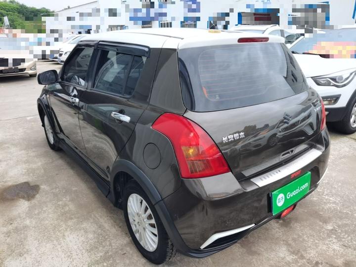 Swift 2014 1.3L MT Standard photo 4