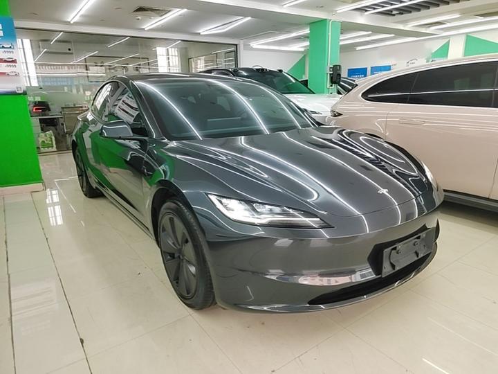 Model 3 2023 RWD photo 3