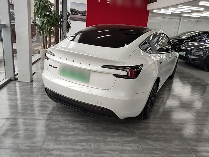 Model 3 2023 RWD photo 6