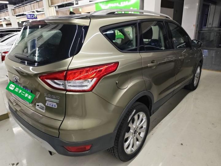 Kuga 2013 1.6L GTDi RWD Comfort photo 5