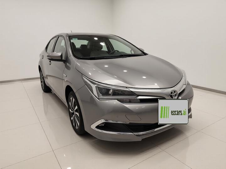 Corolla 2017 Facelift Hybrid 1.8L E-CVT Elite photo 3