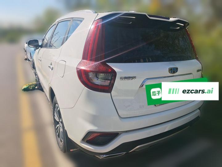Vision X6 2018 1.8L MT 4G Luxury photo 4