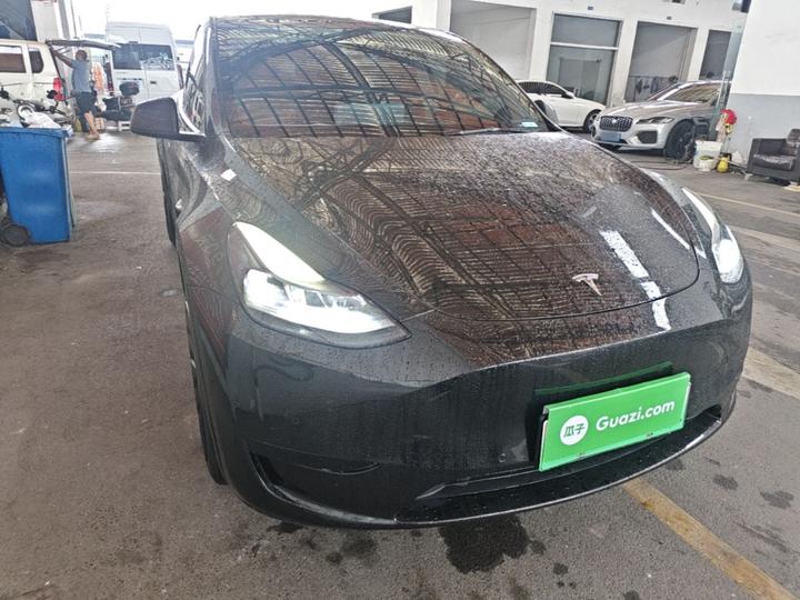 Model Y 2022 Facelift RWD photo 3
