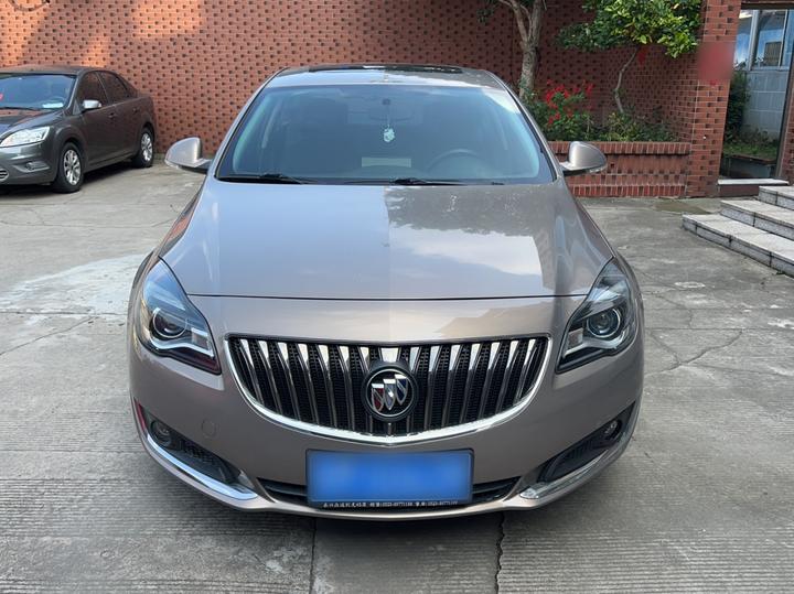 Regal 2015 1.6T Leading Tech photo 2