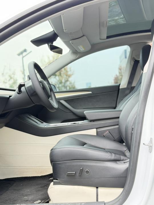 Model Y 2022 Facelift Long Range AWD photo 6