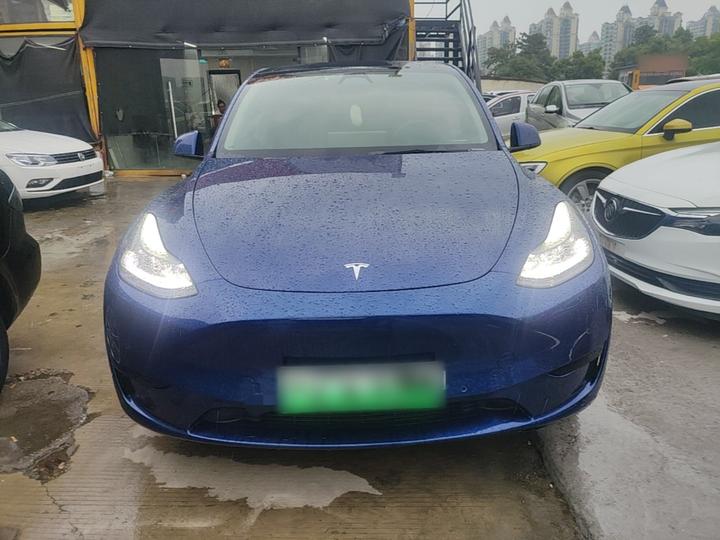 Model Y 2023 RWD photo 2