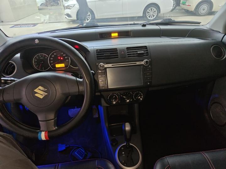 Swift 2015 1.5L AT photo 5