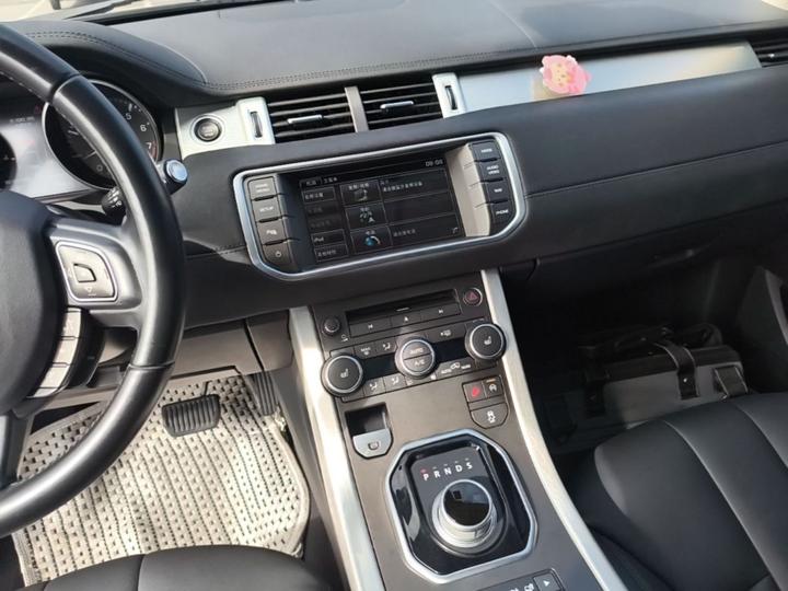 Range Rover Evoque 2015 2.0T 5-Door photo 8
