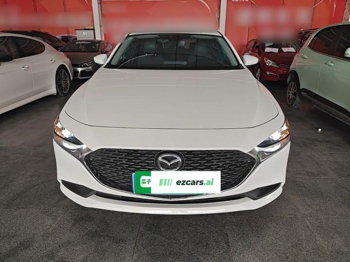 3 Axela 2023 2.0L AT photo 2
