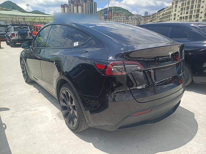 Model Y 2021 Standard Range RWD photo 4