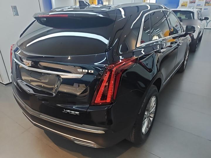 XT5 2021 28T Luxury photo 4