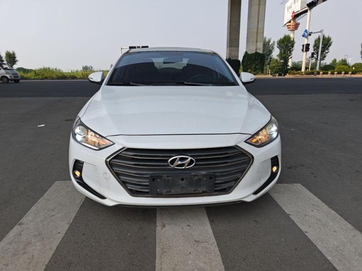 Elantra 2016 1.6L AT Smart Elite photo 2