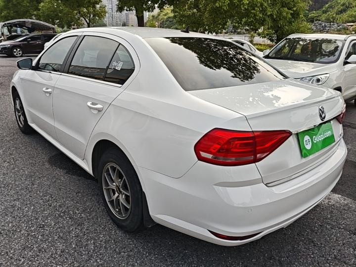 Lavida 2015 1.6L AT photo 4