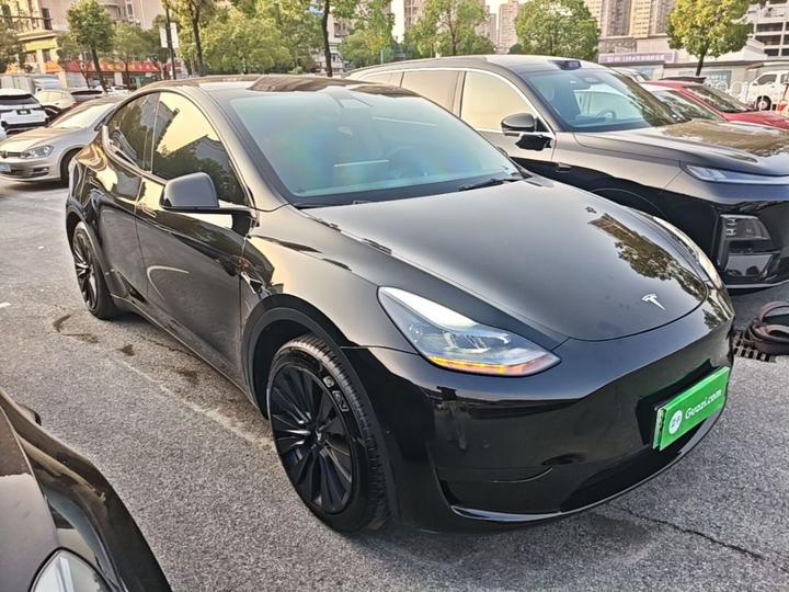 Model Y 2022 Facelift RWD photo 3