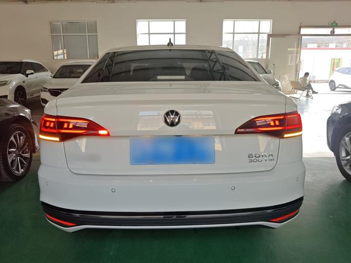 Bora 2023 300TSI DSG photo 3