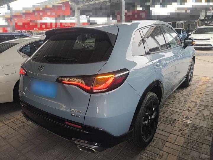 ZR-V 2023 2.0L e:HEV Exclusive photo 4