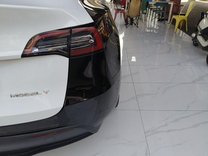 Model Y 2022 Facelift RWD photo 7
