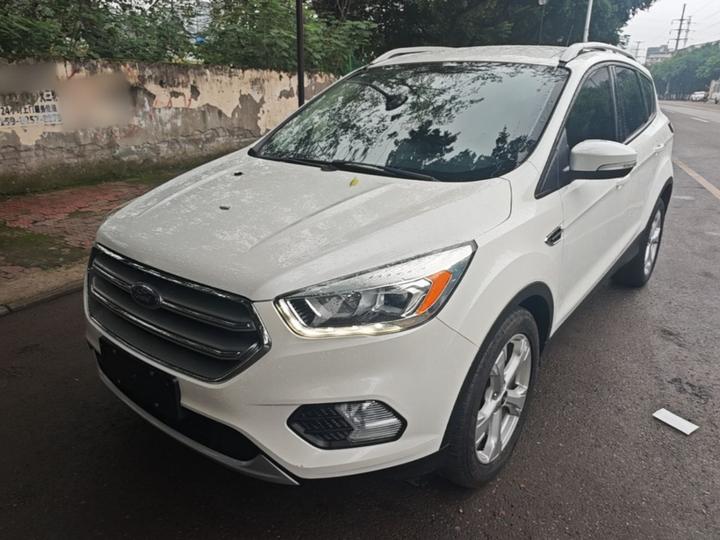 Kuga 2017 EcoBoost 180 RWD