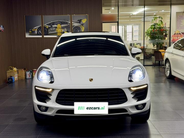 2017 Macan 2.0T photo 4