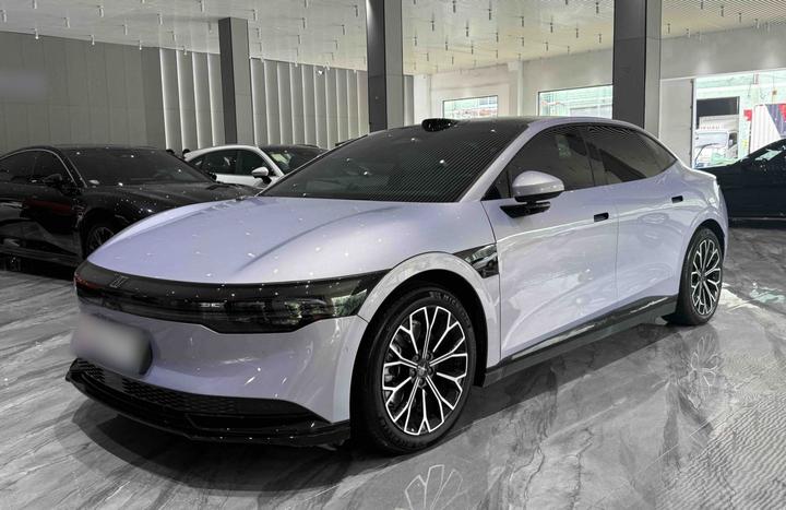 007 2025 RWD ADAS 75kWh
