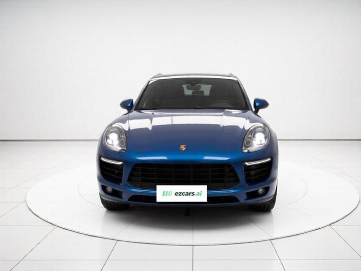 2017 Macan 2.0T photo 2