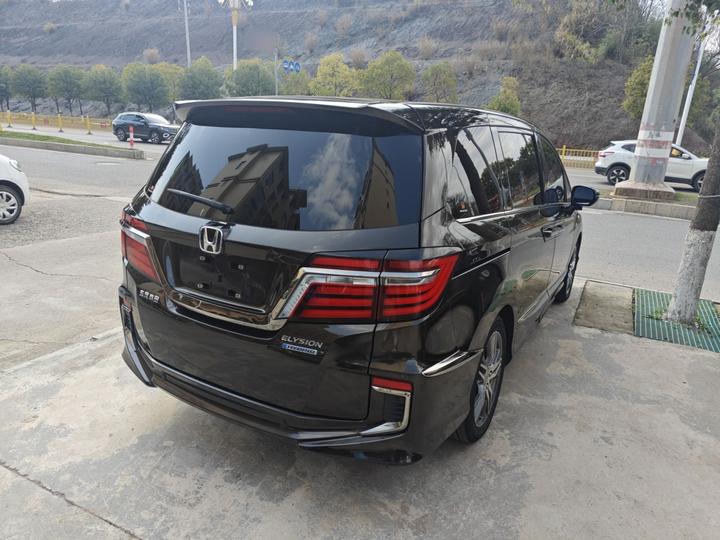 Elysion 2019 2.0L Hybrid Luxury photo 4