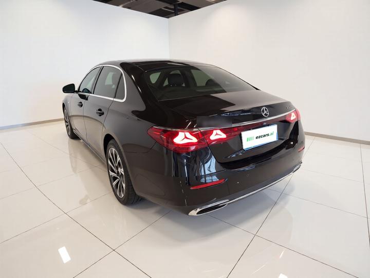 E-Class 2024 E 300 L Luxury photo 4