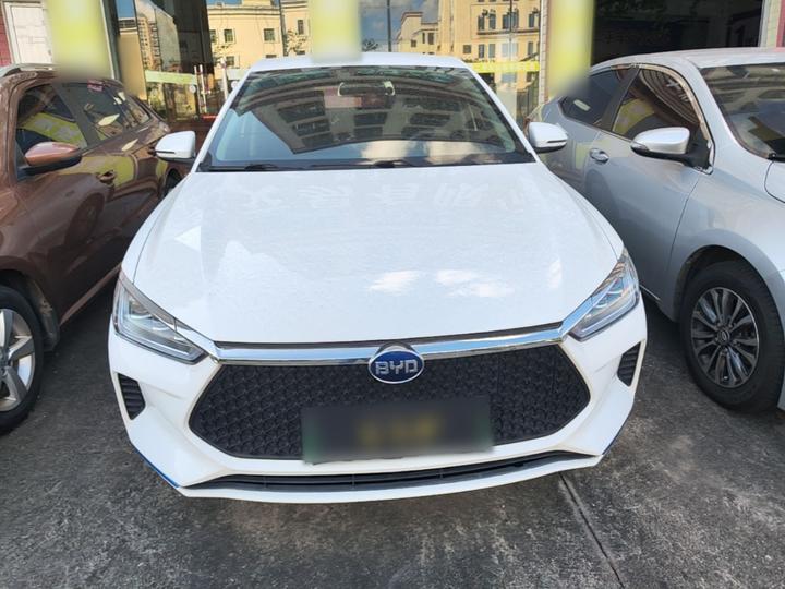e2 2019 Standard Range Standard photo 2