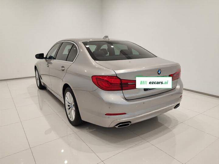 5 Series 2019 530Li Leading Luxury photo 4