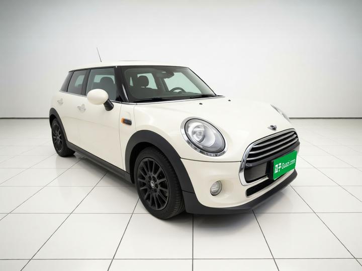 2016 1.2T ONE 5-Door photo 3