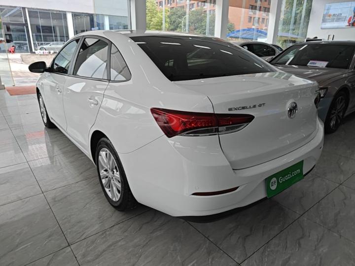 Excelle 2021 Facelift Classic 1.5L AT Elite photo 4